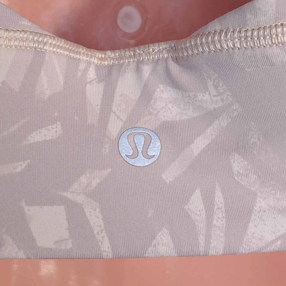 Lululemon Bra Women's 10 Light Ivory Free To Be Straps Sports Yoga Gym‎ Athletic